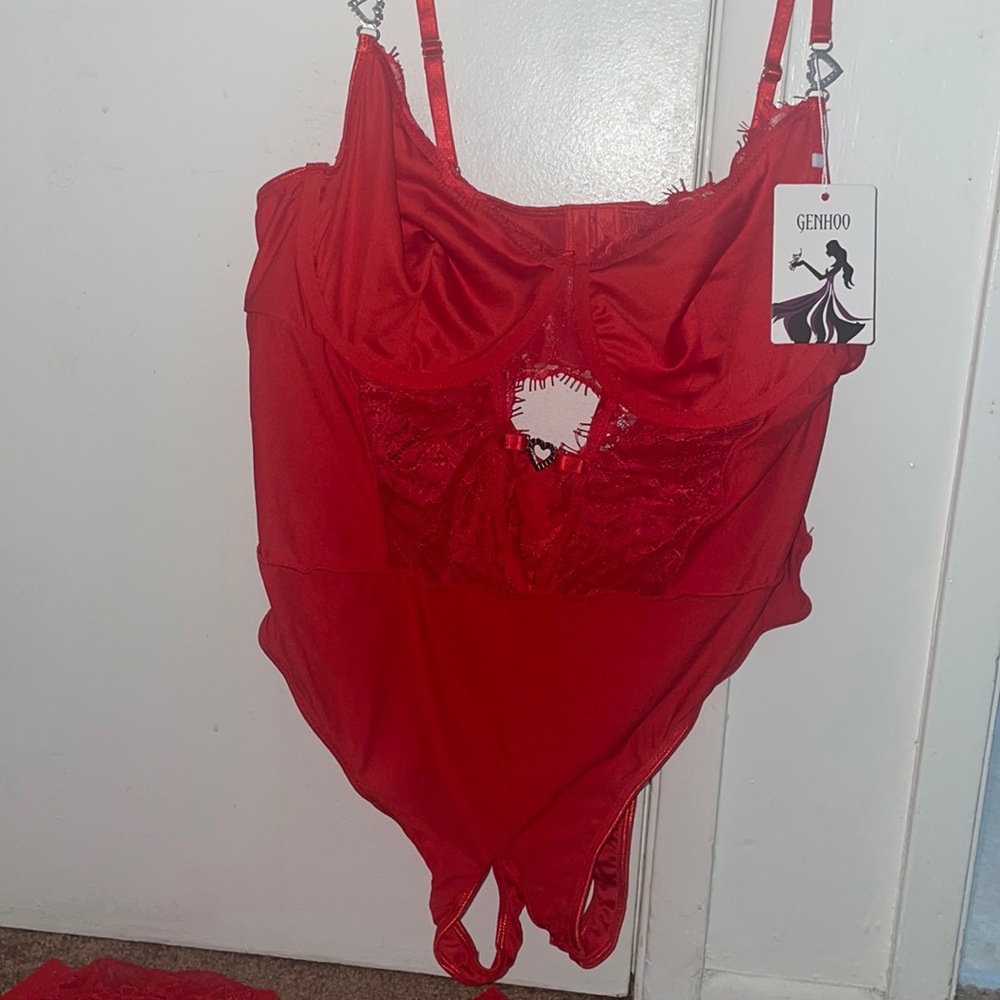 RED Genhoo crotchless lingerie Size XXL